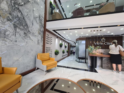 Slider image (6) Vitrin Plus Clinic